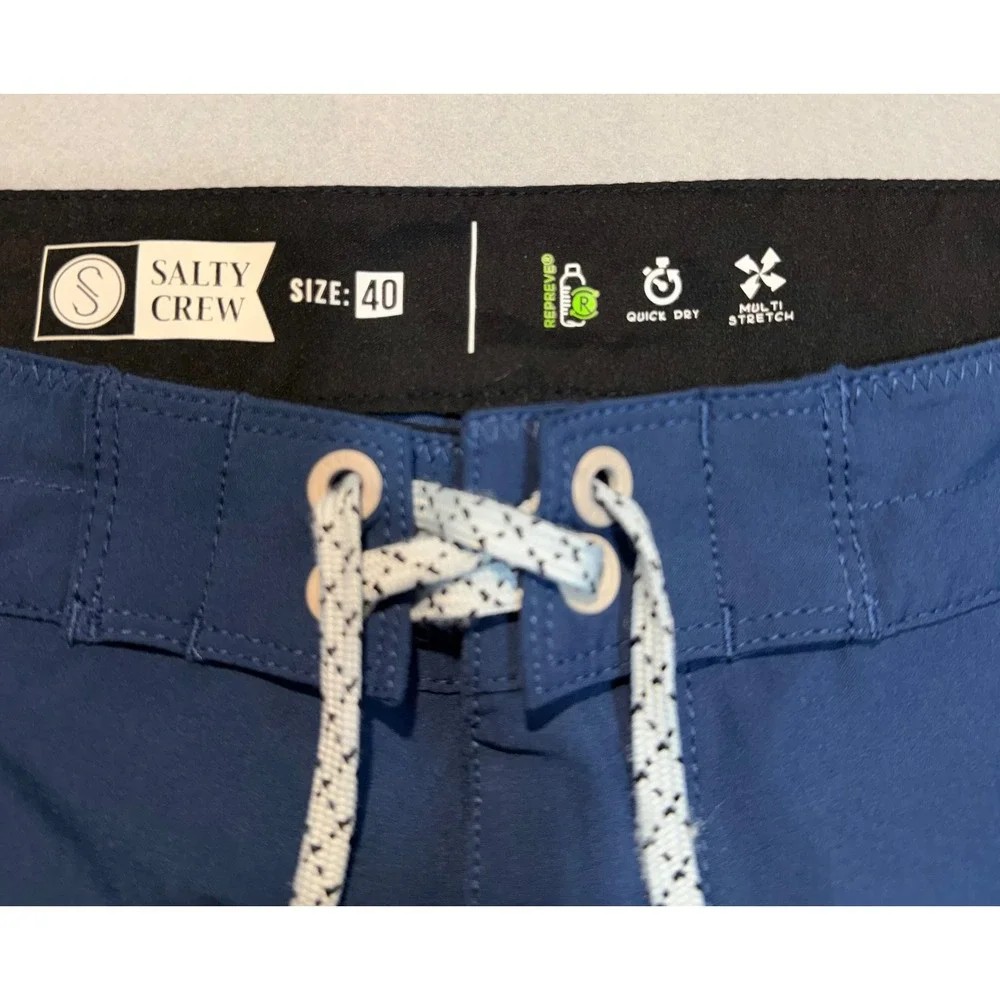 Salty Crew Mens Board Shorts Blue Cargo Quick Dry Stretch Size 40‎